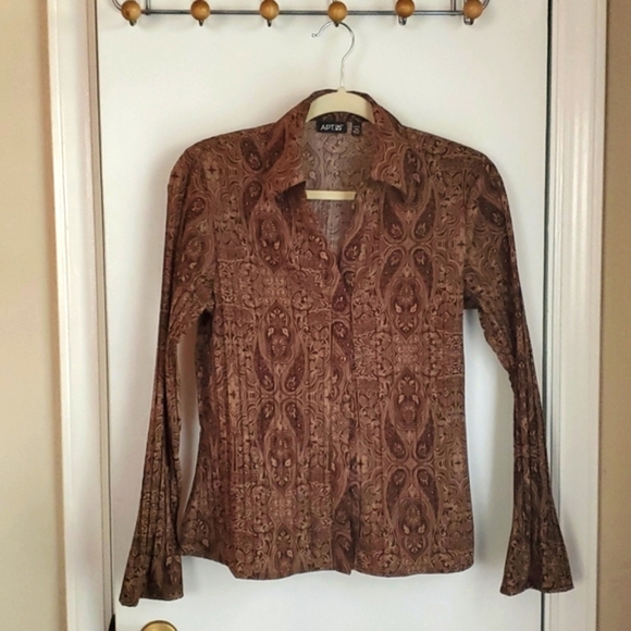 Apt. 9 paisley bell sleeve top - Picture 2 of 6